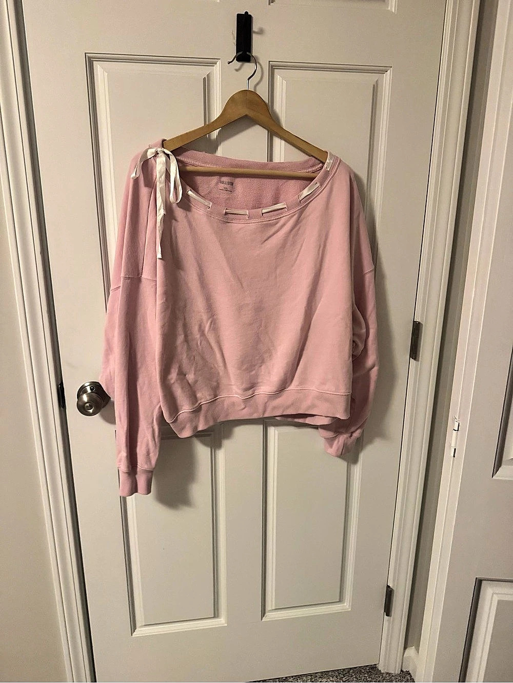 Hollister Off-the-Shoulder Ribbon Tie Sweatshirt Pink XXL